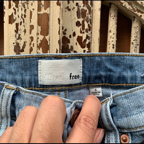 Wilfred Free Denim Skirt Size 6 - Picture 6 of 6